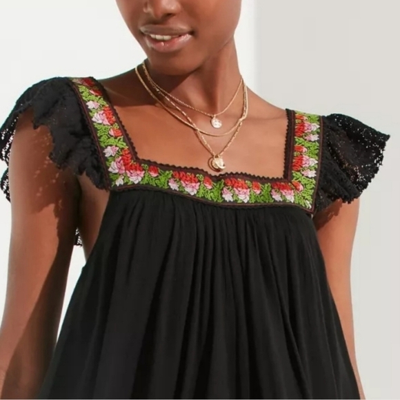 Urban Outfitters Marissa Floral Gauzy Lace Black Romper Women's Small S EUC Cute - Picture 4 of 11